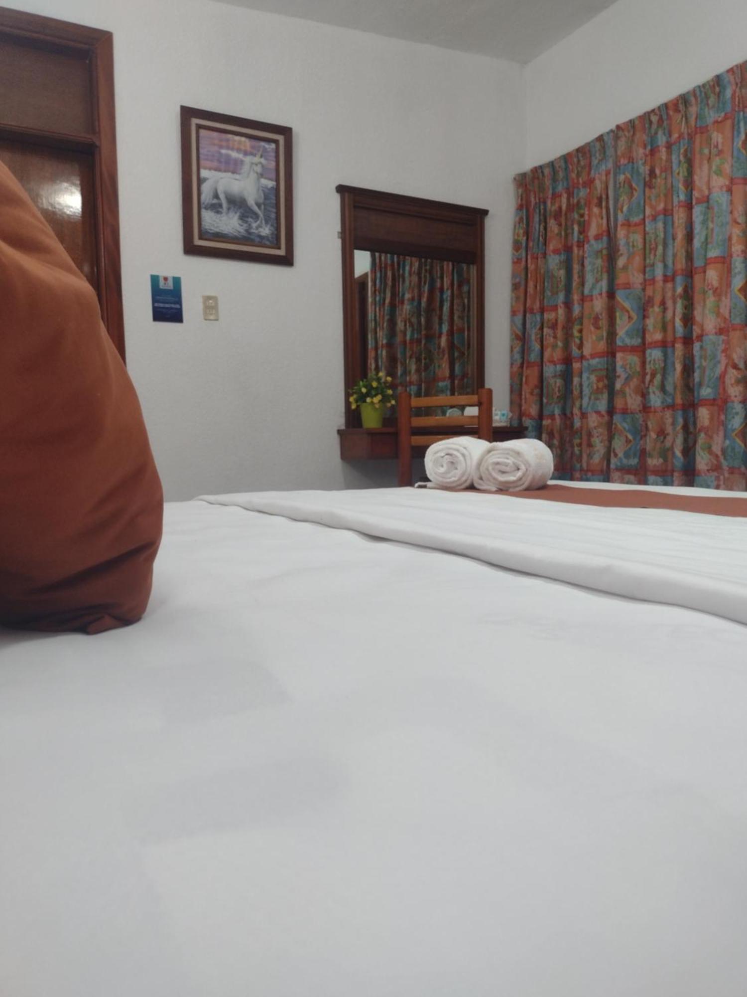 Hotel Hf Hacienda San Francisco Puente Nacional الغرفة الصورة