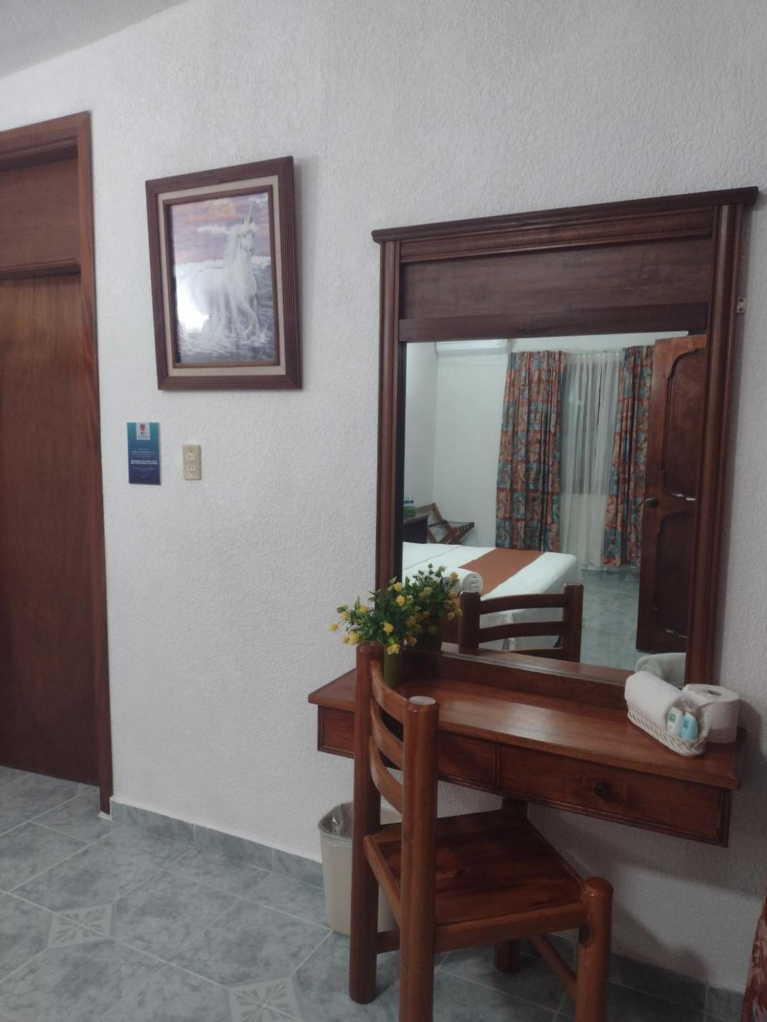Hotel Hf Hacienda San Francisco Puente Nacional الغرفة الصورة